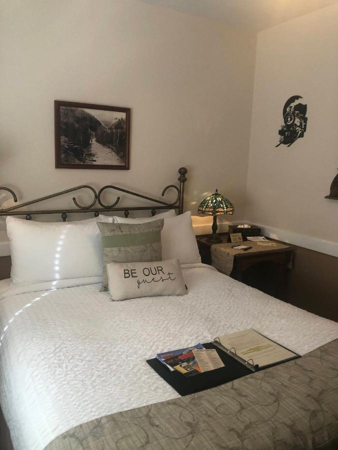 Silverton The Bent Elbow Hotel מראה חיצוני תמונה