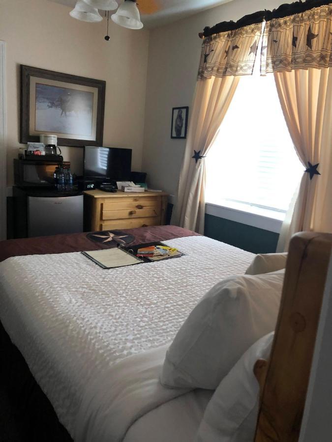 Silverton The Bent Elbow Hotel מראה חיצוני תמונה